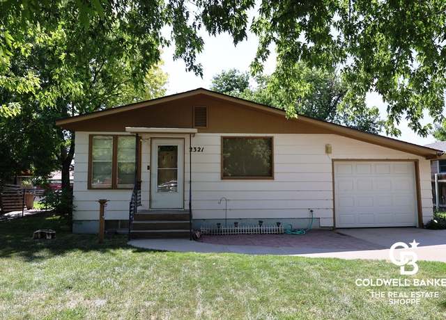 Property at 2321 N B St, Garden City, KS 67846, 3 beds, 1 bath