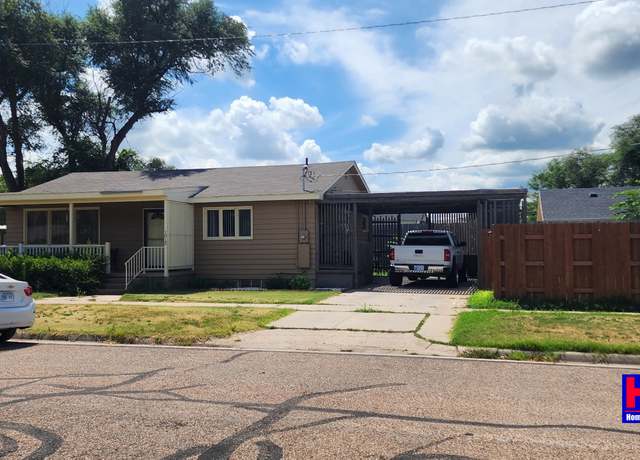 Property at 1012 E Pine St, Garden City, KS 67846, 4 beds, 2 baths