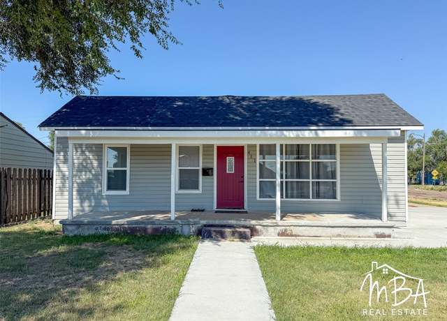 Property at 411 N 1st St, Garden City, KS 67846, 3 beds, 2 baths