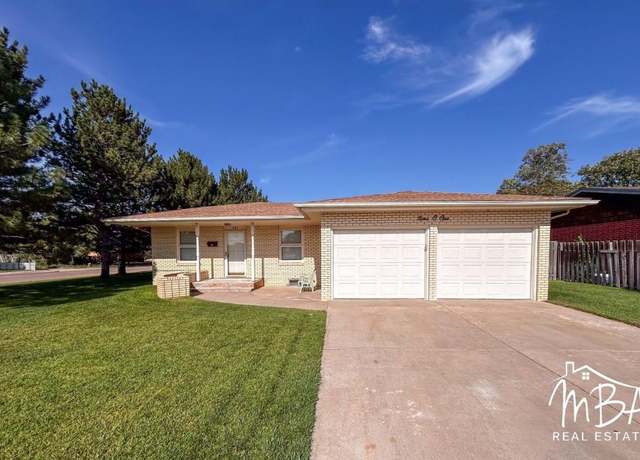 Property at 901 JC St, Garden City, KS 67846, 5 beds, 3 baths