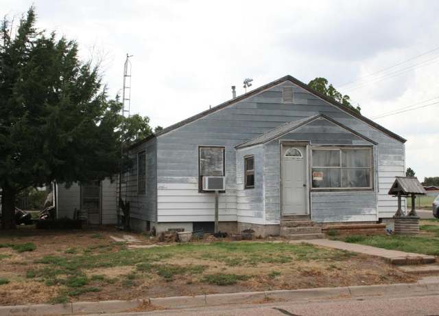 Property at 1201 Pueblo Ave, Satanta, KS 67870, 3 beds, 2 baths