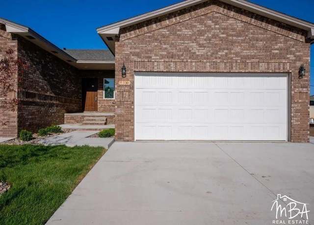 Property at 3319 Eagle St, Garden City, KS 67846, 3 beds, 1 bath