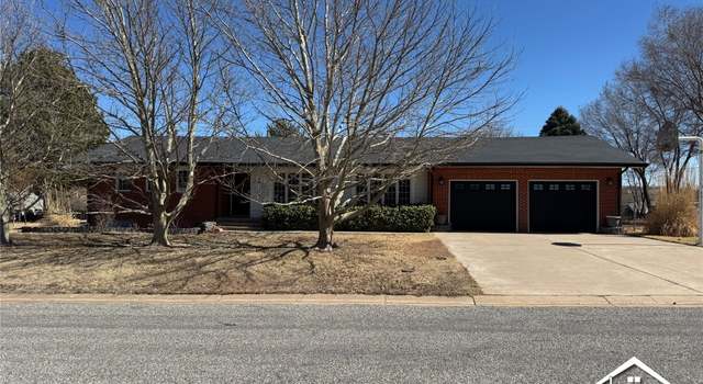Photo of 607 E Vine St, Meade, KS 67864