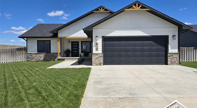 Photo of 810 W Edelle Ave, Sublette, KS 67877