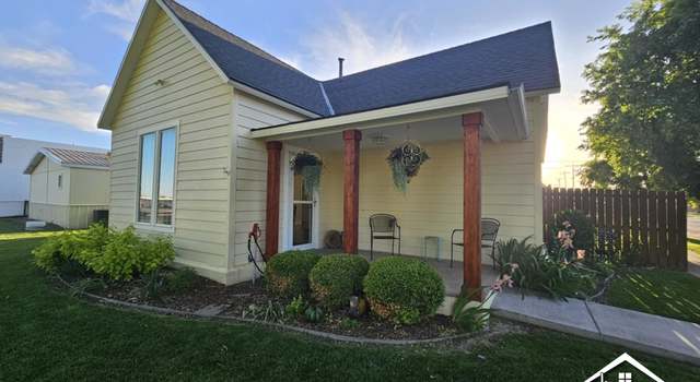 Photo of 209 E Avenue B, Syracuse, KS 67878