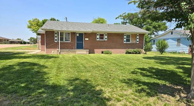 Photo of 705 E Long St, Dighton, KS 67839
