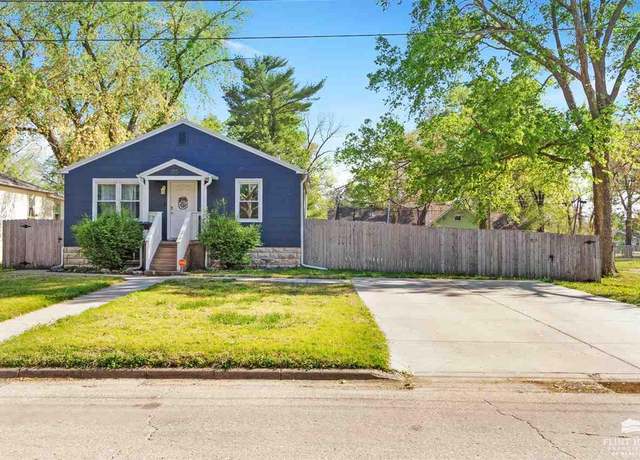 Property at 315 W 14th St, Junction City, KS 66441, 4 beds, 2 baths