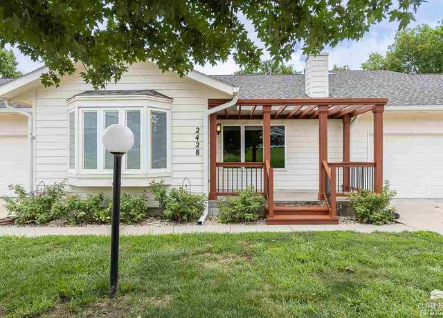 Property at 2428 Dickens Ave, Manhattan, KS 66502, 4 beds, 3 baths