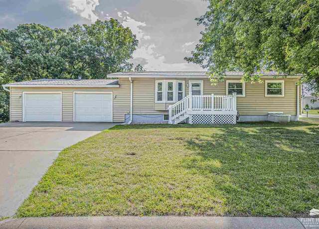 Property at 700 Richie St, Junction City, KS 66441, 5 beds, 2 baths