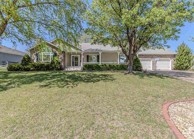 Property at 2505 Meadowood Dr, Manhattan, KS 66502, 5 beds, 3 baths