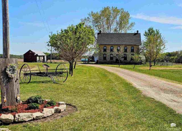 Property at 1604 2350 Ave, Enterprise, KS 67441, 4 beds, 3.5 baths