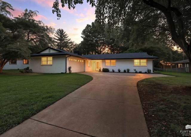 Property at 1825 Vaughn Dr, Manhattan, KS 66502, 4 beds, 2 baths