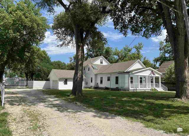 Property at 708 S Cedar St, Abilene, KS 67410, 3 beds, 3 baths