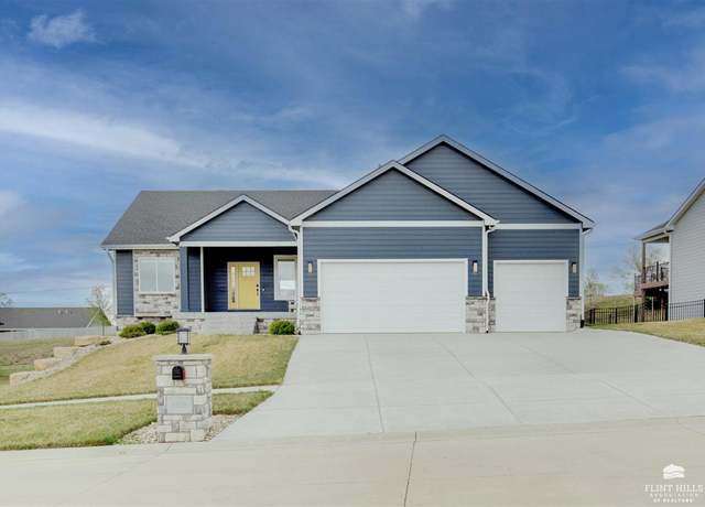 Property at 8828 Moonbug Ln, Manhattan, KS 66502, 6 beds, 3 baths