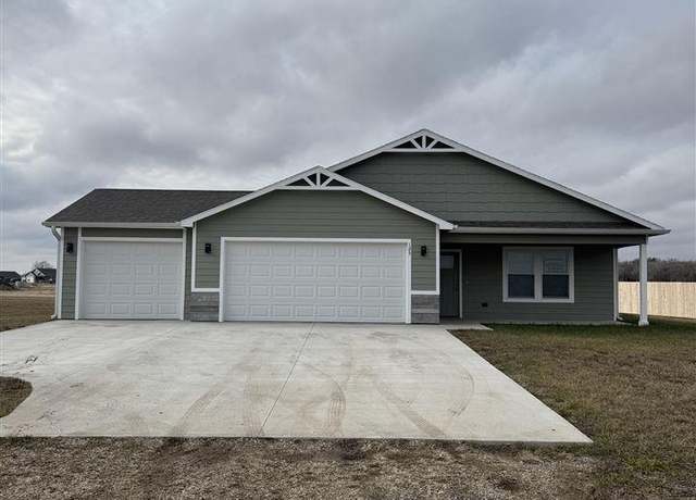 Property at 125 Parkview St, Alma, KS 66401, 4 beds, 2 baths
