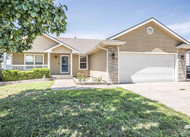 Property at 1512 Hickory Ln, Junction City, KS 66441, 4 beds, 3 baths