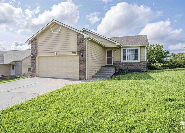 Property at 2117 Thompson Dr, Junction City, KS 66441, 3 beds, 2 baths