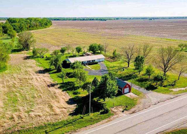 Property at 25230 US Hwy 24 Hwy, St. Marys, KS 66536, 3 beds, 1.5 baths