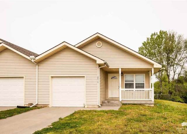 Property at 2618 Deerfield Blvd, Junction City, KS 66441, 3 beds, 2 baths