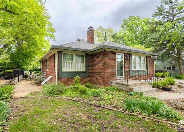 Property at 2016 Thackrey St, Manhattan, KS 66502, 5 beds, 2 baths