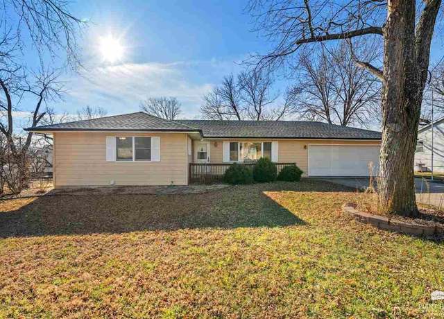 Property at 316 W 9th St, Alma, KS 66401, 4 beds, 2 baths