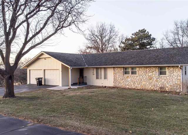 Property at 2368 Eisenhower Dr, Clay Center, KS 67432, 4 beds, 3 baths