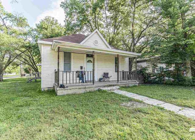 Property at 640 W 11th St, Junction City, KS 66441, 2 beds, 1 bath