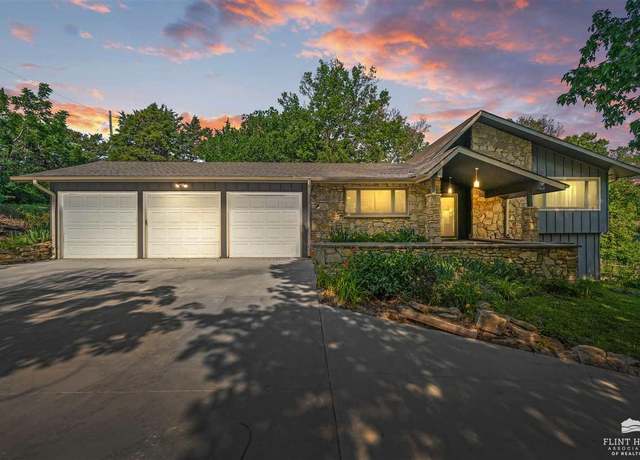 Property at 1911 Blue Hills Rd, Manhattan, KS 66502, 4 beds, 3 baths