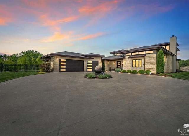 Property at 2631 Heartland Dr, Manhattan, KS 66503, 5 beds, 5 baths