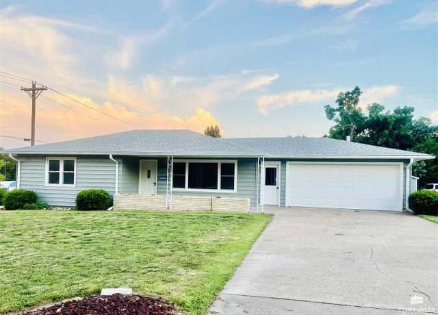 Property at 1240 Clarke St, Clay Center, KS 67432, 3 beds, 1.5 baths