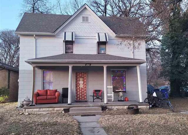 Property at 328 W 7th St, Junction City, KS 66441, 4 beds, 3 baths