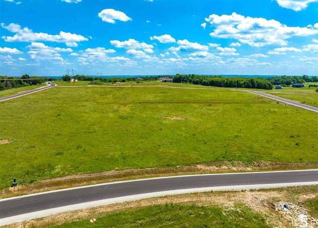 Property at 14373 Prairie Trail Trl, Wamego, KS 66547
