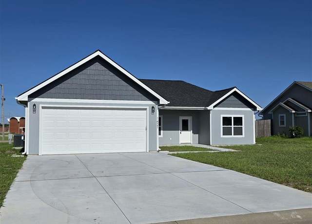 Property at 1421 Gehrke Ct, Herington, KS 67449, 3 beds, 2 baths