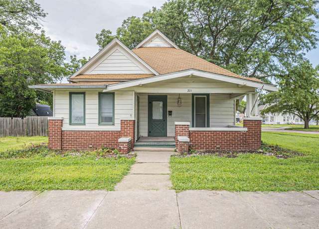 Property at 201 S Broadway St, Herington, KS 67449, 3 beds, 2 baths