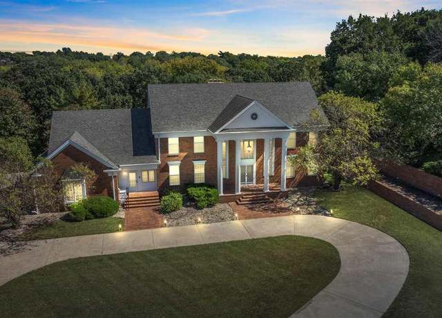 Property at 1316 Sharingbrook Dr, Manhattan, KS 66503, 6 beds, 6.5 baths