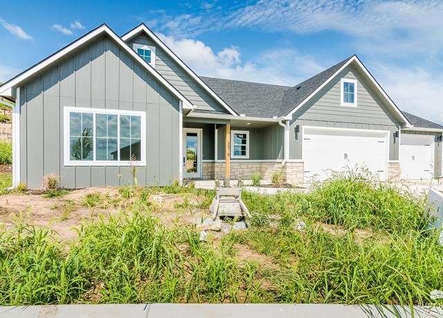 Property at 3918 Travers Cir, Manhattan, KS 66503, 3 beds, 2 baths