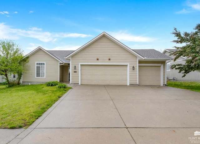Property at 2210 Cinder CT Ct, Junction City, KS 66441, 3 beds, 2 baths