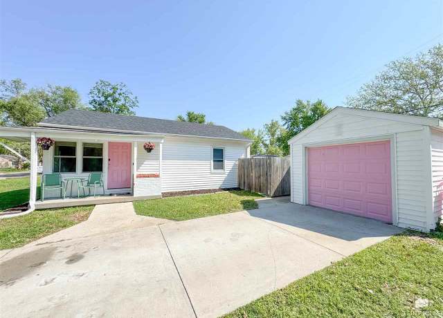 Property at 2212 Blaker Dr, Manhattan, KS 66502, 2 beds, 1 bath