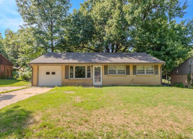 Property at 2445 Hobbs Dr, Manhattan, KS 66502, 3 beds, 1 bath