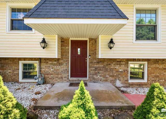 Property at 2023 Mcfarland Rd, Junction City, KS 66441, 4 beds, 3 baths
