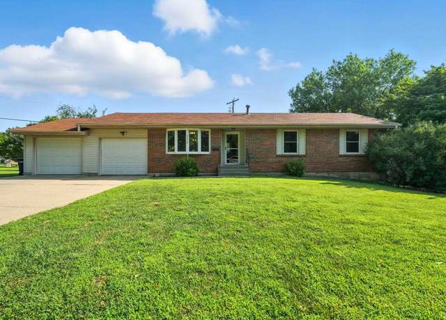 Property at 3220 Gary Ave, Manhattan, KS 66502, 3 beds, 2 baths