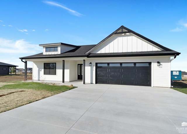 Property at 2423 Harrier Dr, Junction City, KS 66441, 3 beds, 2 baths