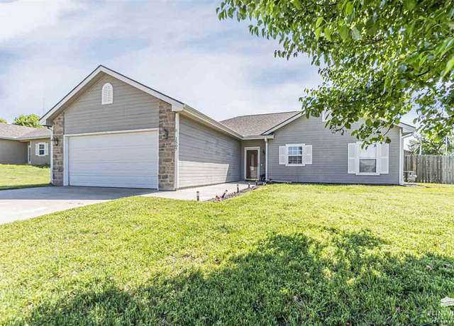 Property at 1507 Meadowbrooke Ln, Junction City, KS 66441, 3 beds, 2 baths