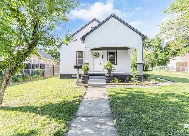 Property at 425 W 2nd St, Junction City, KS 66441, 5 beds, 2 baths