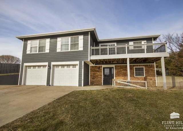 Property at 202 Kimberly Ln, Chapman, KS 67431, 5 beds, 3 baths
