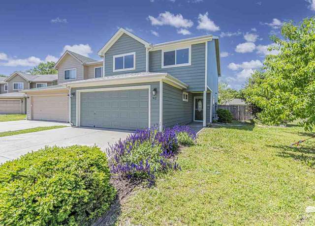 Property at 912 Kramer Ct, Junction City, KS 66441, 3 beds, 2.5 baths