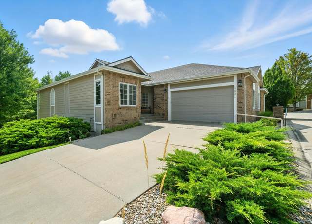 Property at 4801 Rockridge Ct, Manhattan, KS 66503, 5 beds, 3 baths