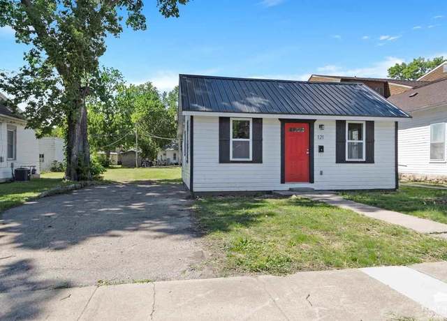Property at 121 E 3rd St, Junction City, KS 66441, 1 bed, 1 bath