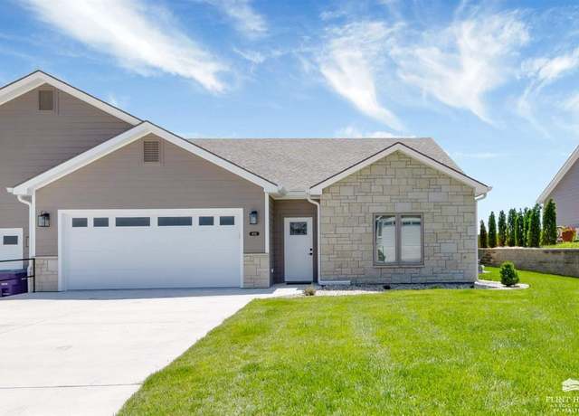 Property at 4115 Scenic Xing, Manhattan, KS 66503, 3 beds, 2 baths