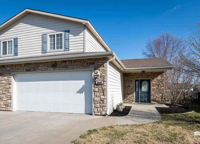 Property at 2608 Buttonwood Dr, Manhattan, KS 66502, 3 beds, 2 baths